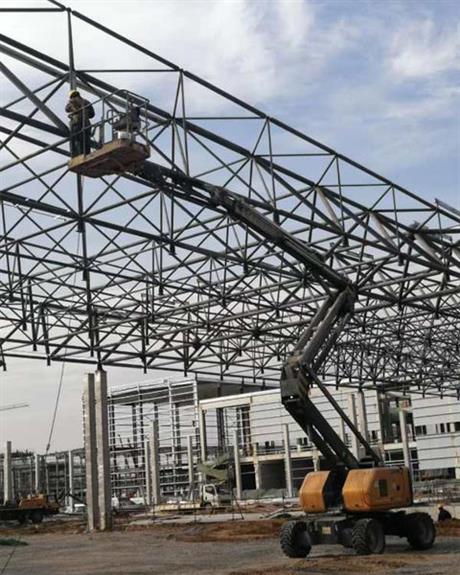 曲臂式高空作业平台案例